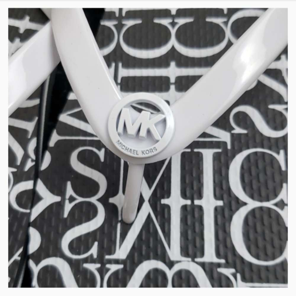 Michael kors Striped EVA Flip Flops - Picture 5 of 8